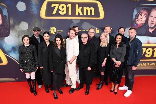 Bilder des Jahres 2023, Entertainment 12 Dezember Entertainment Themen der Woche KW50 Nilam Farooq, Tobi Baumann, Iris Berben, Ben Münchow, Lena Urzendowsky, Joachim Krol, Alexander Beyer, Cast und Crew bei der Weltpremiere des Kinofilms 791 km im Mathäser Filmpalast. München, 12.12.2023