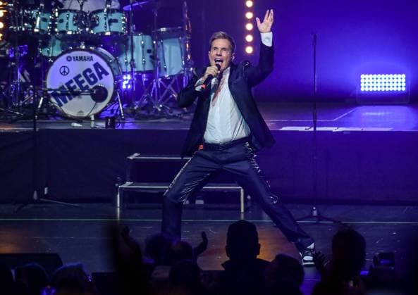 Bilder des Jahres 2024, Entertainment 02 Februar Entertainment Themen der Woche KW06 Entertainment, Dieter Bohlen wird 70! - Die Mega-Party! - Exklusives Geburtstagskonzert 07.02.2024, xdanx, Entertainment Musik,Dieter Bohlen wird 70! - Die Mega-Party! - Exklusives Geburtstagskonzert, v.l. Dieter Bohlen, feiert seinen Geburtstag im Kreise seiner Fans ein Mega-Konzert in Berlin. Berlin Theater am Potsdamer Platz Berlin Deutschland (DE) Copyright: xDanielxLakomskix
