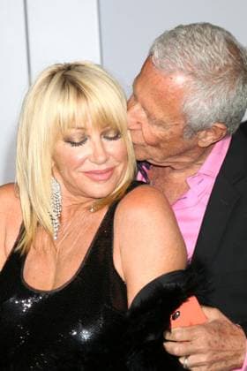 USA - Passengers Premiere - Westwood LOS ANGELES - DEC 14: Suzanne Somers, Alan Hamel at the Passengers Premiere at Village Theater on December 14, 2016 in Westwood, CA Westwood CA USA  Copyright: xathyxHutchins xHutchinsxPhotox