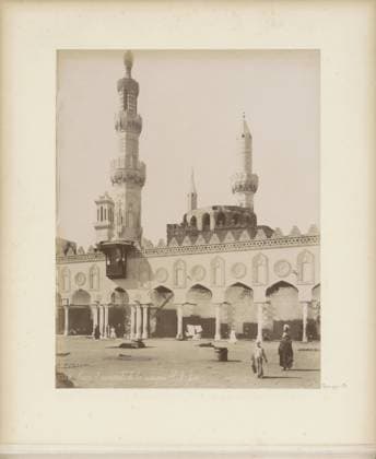 RECORD DATE NOT STATED Courtyard and minarets of the Al-Azhar-Mosque in Cairo, Maison Bonfils, c. 1870 - c. 1898 photograph Part of travel album with 80 photos from Egypt. Cairo cardboard. paper. photographic support albumen print temple, shrine ~ Islam, Mohammedanism Cairo Copyright: xpiemagsx rknbpie11012024-22321 !ACHTUNG AUFNAHMEDATUM GESCHÄTZT!