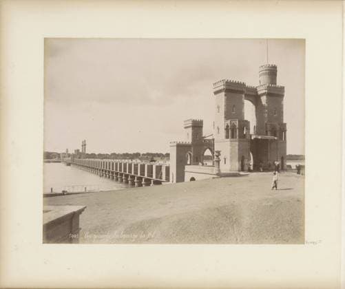 RECORD DATE NOT STATED View of a dam in the Nile at Cairo, Maison Bonfils, c. 1870 - c. 1898 photograph Part of travel album with 80 photos from Egypt. Egypt cardboard. paper. photographic support albumen print barrage Cairo Copyright: xpiemagsx rknbpie11012024-22339 !ACHTUNG AUFNAHMEDATUM GESCHÄTZT!