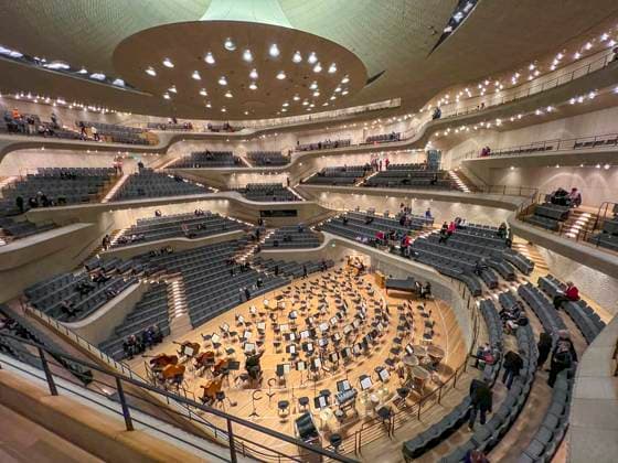 Konzert der Berliner Philharmoniker in der Elbphilharmonie in Hamburg.
