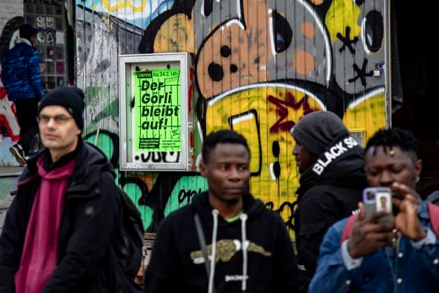 Demonstration gegen Polizeigewalt, gegen Rassismus und für offene Grenzen am Görlitzer Park in Berlin am 15. März 2024. Demonstration gegen Polizeigewalt am Görlitzer Park