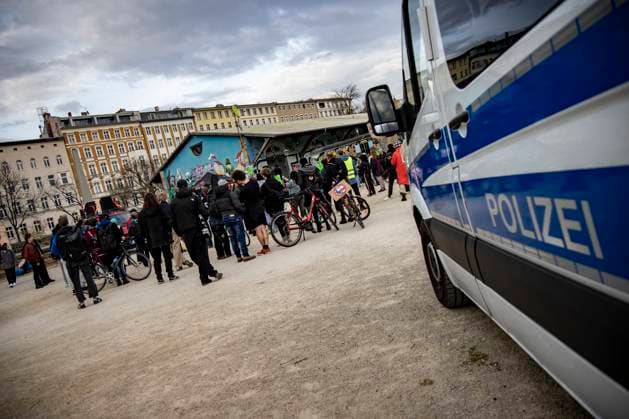 Demonstration gegen Polizeigewalt, gegen Rassismus und für offene Grenzen am Görlitzer Park in Berlin am 15. März 2024. Demonstration gegen Polizeigewalt am Görlitzer Park