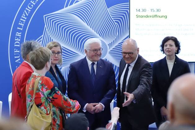 Bilder des Jahres 2024, News 03 März News Themen der Woche KW12 News Bilder des Tages Leipzig, Sachsen, Deutschland, 21.03.2024: Messe: Leipziger Buchmesse - 1. Publikumstag: Bundespräsident Frank-Walter Steinmeier macht einen Rundgang Copyright: xdtsxNachrichtenagenturx dts_33028