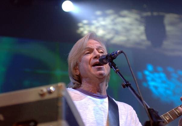 Moody Blues in Concert Justin Hayward of the Moody Blues takes the crowd way back as they roll out their many hits at Old Dominion University in Norfolk, Virginia on 25th March 2010. Picture , Credit:Jeff Moore Avalon 0538461869