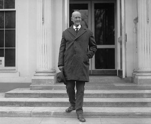 EUGENE V. DEBS (1855-1926). American socialist and political activist. Photographed leaving the White House, 1921.  Copyright: xGRANGERx xGRANGERx 0646133