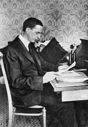 EAMON DE VALERA (1882-1975). Irish political leader. In New York. Photograph, c1921.  Copyright: xGRANGERx xGRANGERx 0650793