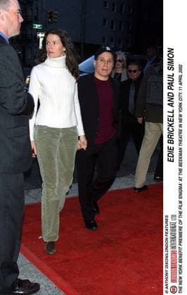 ENIGMA PREMIERE NY PAUL SIMON AND EDIE BRICKELL AT THE NEW YORK BENEFIT PREMIERE OF THE FILM ENIGMA AT THE BEEKMAN THEATRE IN NEW YORK CITY. 11 APRIL 2002, Credit:Anthony Dixon Avalon 0542501371