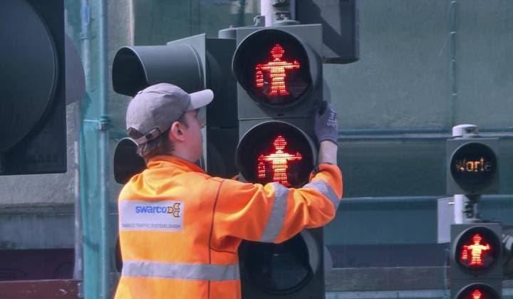 Bilder des Jahres 2024, News 04 April News Themen der Woche KW15 News Bilder des Tages RECORD DATE NOT STATED Einweihung der ersten Bochumer Bergmann-Ampel. ** NUR FÜR REDAKTIONELLE ZWECKE ** EDITORIAL USE ONLY **<p>Die Einweihung der ersten Bochumer Bergmann-Ampel findet am Montag, dem 08.04.2024 statt vor dem Deutschen Berbaumuseum an der Herner Straße in Bochum. Deutschland NW Bochum Copyright: GeroxHelm