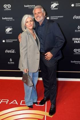 Birgit Schrowange und Frank Spothelfer bei der Verleihung vom Radio Regenbogen Award im Europapark am 19.04.2024 in Rust Radio Regenbogen Award 2024 im Europapark in Rust