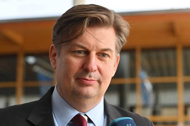 Nach Spionage-Vorwuerfen: Haftbefehl gegen Mitarbeiter von AfD-Spitzenkandidat Krah. ARCHIVFOTO:Maximilian KRAH, Einzelbild,angeschnittenes Einzelmotiv,Portraet,Portrait,Portr?Êt. 14.Bundesparteitag der AfD Alternative fuer Deutschland am 28.07.2023 in der Messe Magdeburg