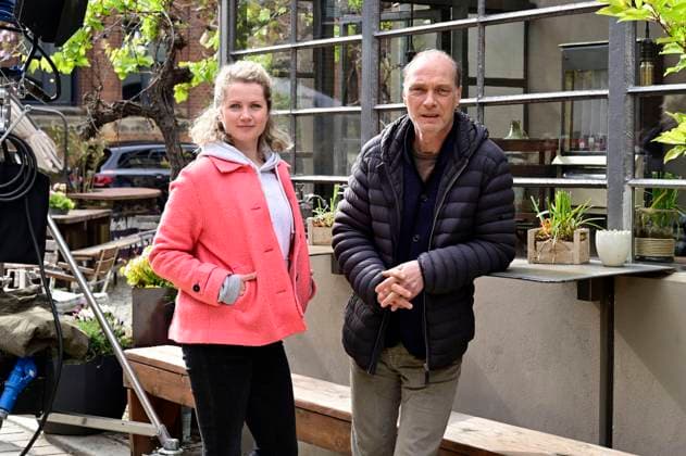 Cornelia Gröschel und Martin Brambach beim Fototermin am Set des ARD-Krimis Tatort: Schwesternliebe im Dresdner Kraftwerk Mitte. Dresden, 25.04.2024