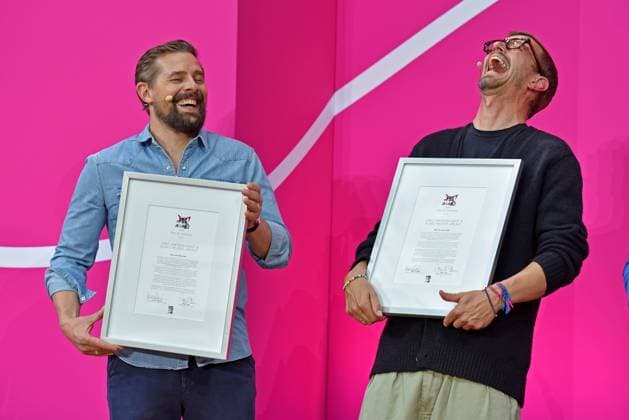 Bilder des Jahres 2024, Entertainment 05 Mai Entertainment Themen der Woche KW18 Klaas Heufer-Umlauf, Joko Winterscheidt bei der YES!CON 5.0 in der Telekom Hauptstadtrepräsentanz in Berlin am 04.05.2024