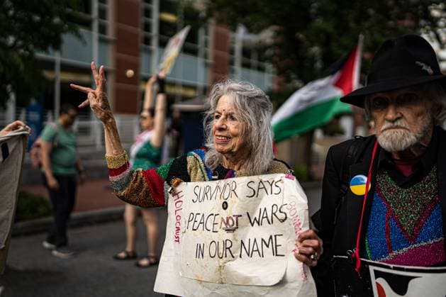 May 9, 2024, Washington, District Of Columbia, USA: Thirty-six hours following the dismantling of the anti-war encampment at GWU, protesters convened at the site to denounce the university and Metropolitan Police Department s actions, which led to the eviction, suspension, and arrest of students. Amidst their grievances, demonstrators also rallied against the continuous Israeli aggression in Gaza. Washington USA - ZUMAt162 20240509_znp_t162_029 Copyright: xNataschaxTahabsemx