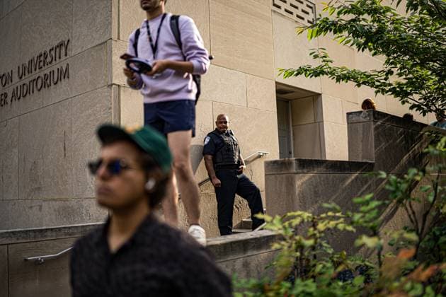 May 9, 2024, Washington, District Of Columbia, USA: Thirty-six hours following the dismantling of the anti-war encampment at GWU, protesters convened at the site to denounce the university and Metropolitan Police Department s actions, which led to the eviction, suspension, and arrest of students. Amidst their grievances, demonstrators also rallied against the continuous Israeli aggression in Gaza. Washington USA - ZUMAt162 20240509_znp_t162_042 Copyright: xNataschaxTahabsemx