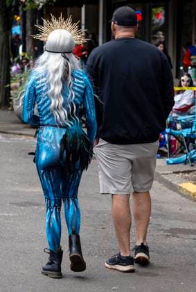 May 18, 2024 - McMinnville, Oregon, USA - The 24th Annual McMenamins UFO Festival commemorates the sighting of a UFO in 1950 by McMinnville farmer Paul Trent, who made several photos of a disc-shaped object hovering over his land. Mcminnville USA - ZUMAce6_ 20240518_zaf_ce6_013 Copyright: xBrianxCahnx