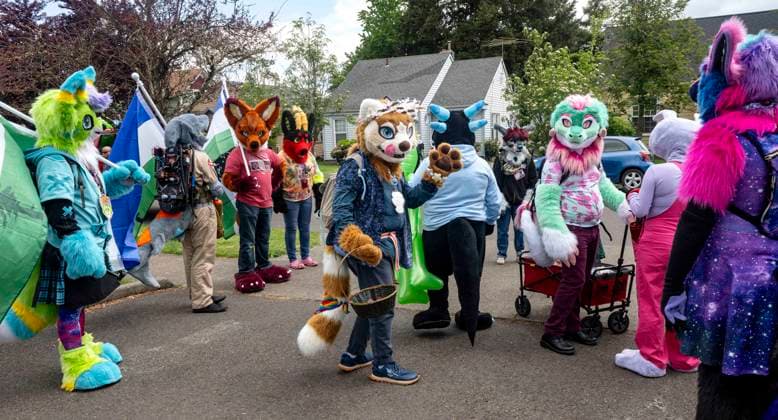 May 18, 2024 - McMinnville, Oregon, USA - The 24th Annual McMenamins UFO Festival commemorates the sighting of a UFO in 1950 by McMinnville farmer Paul Trent, who made several photos of a disc-shaped object hovering over his land. Mcminnville USA - ZUMAce6_ 20240518_zaf_ce6_020 Copyright: xBrianxCahnx