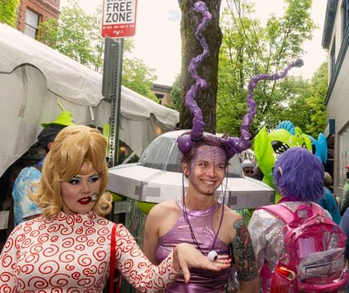 May 18, 2024 - McMinnville, Oregon, USA - The 24th Annual McMenamins UFO Festival commemorates the sighting of a UFO in 1950 by McMinnville farmer Paul Trent, who made several photos of a disc-shaped object hovering over his land. Mcminnville USA - ZUMAce6_ 20240518_zaf_ce6_048 Copyright: xBrianxCahnx