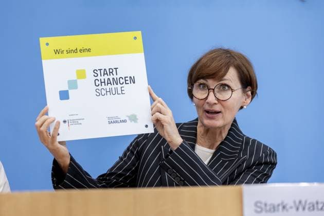 Bilder des Jahres 2024, News 06 Juni News Themen der Woche KW23 News Bilder des Tages Bettina Stark-Watzinger (FDP), Bundesministerin fuer Bildung und Forschung, aufgenommen im Rahmen einer Pressekonferenz zur Unterzeichnung des Startchancen-Programms, im Haus der Bundespressekonferenz in Berlin, 04.06.2024. Berlin Deutschland Copyright: xLorenzxHuterxphotothek.dex
