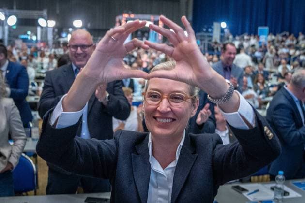 Bilder des Jahres 2024, News 06 Juni News Themen der Woche KW26 News Bilder des Tages Alice Weidel, Bundesprecherin AfD, nach der Wahl ihres Co-Vorsitzenden;15. Bundesparteitag AfD Alternative für Deutschland 2024 in Essen , Essen Nordrhein-Westfalen Deutschland Grugahalle