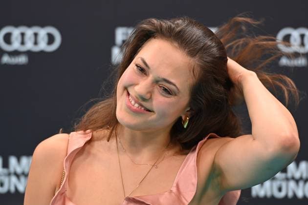 Katharina Scheuba (Schauspielerin), Einzelbild,angeschnittenes Einzelmotiv,Portraet,Portrait,Porträt. Roter Teppich,Red Carpet,Eroeffnung 41.Filmfest Muenchen am 29.06.2024 Gasteig HP8.