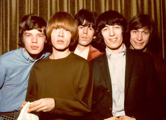 The Stones and Brian Jones (2023) The Stones and Brian Jones (2023) 1964: Rock and roll band The Rolling Stones pose for a portrait. (L-R) Bill Wyman, Keith Richards, Mick Jagger, Charlie Watts, Brian Jones. EDITORIAL USE ONLY Copyright: xMichaelxOchsxArchivesx