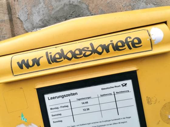 In diesen Briefkasten sollen nur Liebesbriefe