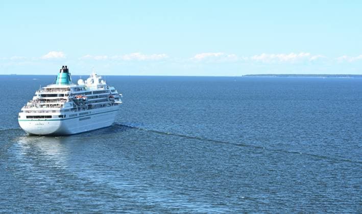 Kreuzfahrtterminal Tallinn. Die MS Amadea von Phönix Reisen verlässt den Hafen. Tallinn Tallinn Estland