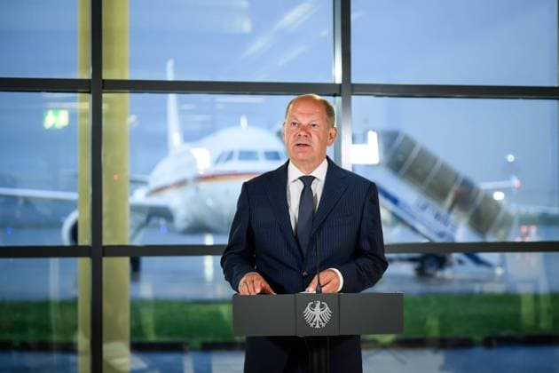 Bilder des Jahres 2024, News 08 August News Themen der Woche KW31 News Bilder des Tages Köln, NRW, Deutschland, 01.08.2024: Flughafen Köln Bonn: Bundeskanzler Olaf Scholz gibt ein Pressestatement zum Gefangenenaustausch