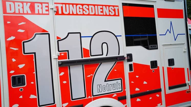 07.08.2024 NRW: Rettungswagen oder Krankenwagen steht für einen Einsatz bereit. NRW Germany 2024-08-07_Symbolfoto_Rettungswagen_Foto_Hercher_2