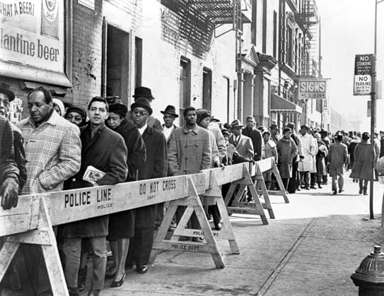 July 19, 2024, New York City, New York, USA: Group of people lined up to pay their respects at the funeral of Malcolm X, Unity Funeral Chapel, Harlem, New York, City, New York, USA, O. Fernandez, New York World-Telegram and the Sun Newspaper Photograph Collection, February 24, 1965 New York City USA - ZUMAg145 20240719_aza_g145_006 Copyright: xJTxVintagex