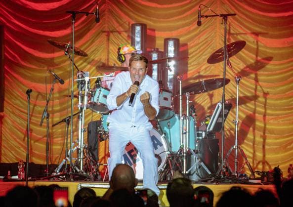 Bilder des Jahres 2024, Entertainment 09 September Entertainment Themen der Woche KW36 Entertainment Bilder des Tages Entertainment Musik, Dieter Bohlen - Open Air 2024 26.07.2024, xdanx, Entertainment Musik,Nino de Angelo - Open Air 2024 v.l. Dieter Bohlen live bei Open Air Tour 2024 im Schlosshof Oranienburg. Oranienburg Schlosshof Brandenburg Deutschland (DE) Copyright: xDanielxLakomskix