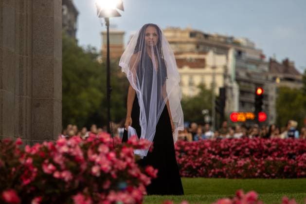 September 7, 2024, Madrid, Spain: A model parades under the Puerta de Alcala during the inauguration of Madrid es Moda. Madrid es Moda opened Madrid Fashion Week with a fashion show at the Puerta de Alcala. The show was organised by Madrid City Council and 50 models showed off the designs of 28 designers. Madrid Spain - ZUMAs197 20240907_aaa_s197_219 Copyright: xDavidxCanalesx
