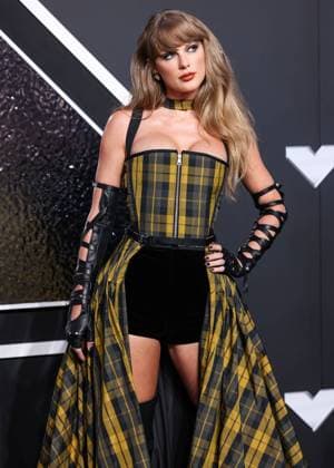 Bilder des Jahres 2024, Entertainment 09 September Entertainment Themen der Woche KW37 2024 MTV Video Music Awards - Arrivals ELMONT, NEW YORK, USA - SEPTEMBER 11: Taylor Swift wearing Dior arrives at the 2024 MTV Video Music Awards held at UBS Arena on September 11, 2024 in Elmont, New York, United States., Credit:Xavier Collin Avalon United States, New York, Elmont, UBS Arena Copyright: xXavierxCollinx xAvalonx 0907009932