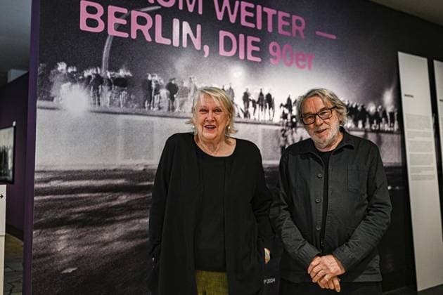 Bilder des Jahres 2024, Entertainment 09 September Entertainment Themen der Woche KW37 Entertainment Bilder des Tages Ausstellung Berlin Die 90er Jahre im C O Berlin im Amerika Haus ** NUR FÜR REDAKTIONELLE ZWECKE ** EDITORIAL USE ONLY **<p>Ausstellung Berlin Die 90er Jahre im C O Berlin im Amerika Haus. Etwa 200 Fotoarbeiten von Fotografen der 1990 gegründeten Agentur Ostkreuz dokumentieren die Jahre zwischen 1989 und 1999 in Berlin, Ute und Werner Mahler, fotografiert am 13.09.2024 in Berlin. Deutschland Berlin Berlin Copyright: MaurizioxGambarini