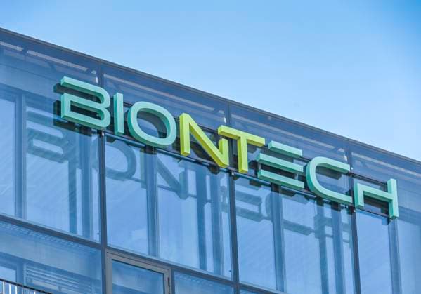 Biontech, Büro- und Geschäftshauskomplex VoltAir, Alexanderstraße, Mitte, Berlin, Deutschland