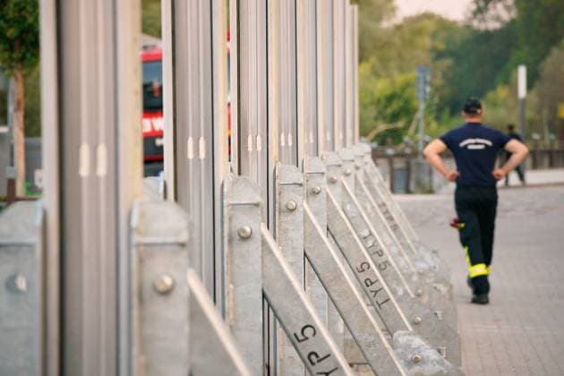 More German States Prepare For Emergency Floods Detail of a newly installed flood barrier is seen in Frankfurt (Oder) on 17 September, 2024. After warnings of increasing water levels on several rivers three German states including Brandenbrug have started installing flood barriers. Frankfurt (Oder) Germany  Copyright: xJaapxArriensx originalFilename: arriens-germanyb240917_nprDX.jpg