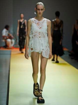 PFW - CFCL Runway A model walks the runway during the CFCL Womenswear Spring-Summer 2025 show as part of Paris Fashion Week on September 23, 2024 in Paris, France. Photo by Alain-Gil Gonzalez ABACAPRESS.COM Paris France Copyright: xGonzalezxAlain-Gil ABACAx