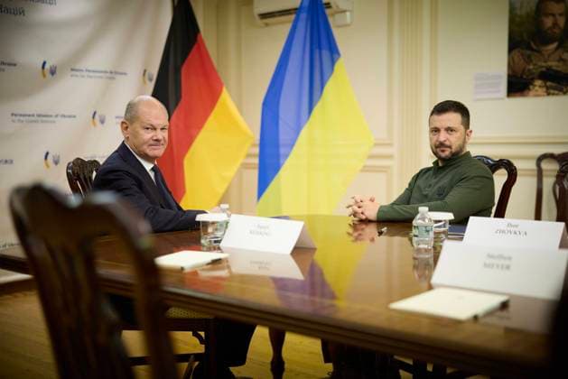 Bilder des Jahres 2024, News 09 September News Themen der Woche KW39 Working Visit of the President of Ukraine to the U.S. Praesident Wolodymyr Selenskyj am 23.09.2024 bei der UNO Vollversammlung in New York. Bilaterales Treffen mit Bundeskanzler Olaf SCHOLZ. Working Visit of the President of Ukraine to the U.S. Foto:The Presidential Office of Ukraine via SVEN SIMON Fotoagentur New York United States