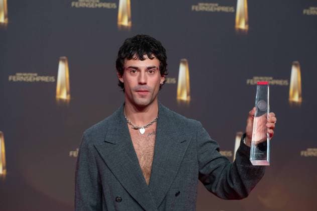 Bilder des Jahres 2024, Entertainment 09 September Entertainment Themen der Woche KW39 Entertainment Bilder des Tages Aaron ALTARAS, Schauspieler Preistraeger bester Schauspieler Verleihung des Deutschen Fernsehpreises, Der Deutsche Fernsehpreis 2024, Deutscher Fernsehpreis 2024 in den MMC Studios Koeln, am 25.09.2024.