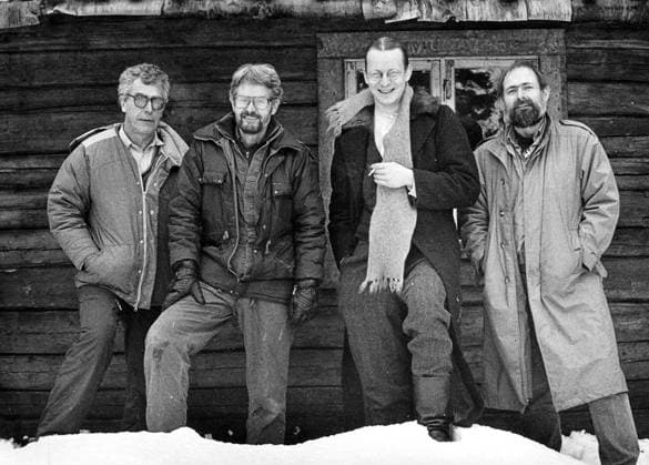 Jörgen Persson photographer cinematographer film filmed Bo Widerberg films 1986 From left director Bo Widerberg, photographer Jörgen Persson, actor Stellan Skarsgard and producer Göran Lindström will make the film The Serpents Path on the Hill c Vojta Klecka Sydsvenskan IBL sp sw x2503x  Copyright: xVojtaxKleckax xSydsvenskanx xIBLxBildbyrax