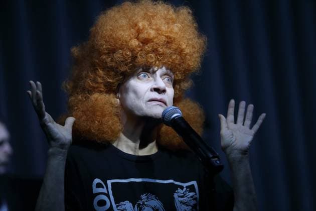 Bilder des Jahres 2024, Entertainment 10 Oktober Entertainment Themen der Woche KW42 Kate Strong während der Fotoprobe für das Stück I Pity The Garden im Maxim Gorki Theater in Berlin, Studio, 15. Oktober 2024. Von Forugh Farrokhzad. Regie, Bühne und Kostüme Nazanin Noori. Komposition Andrea Belfi. Premiere ist am 17. Oktober 2024. Maxim Gorki Theater Berlin I Pity The Garden