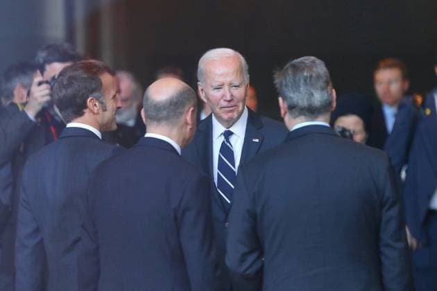 Bilder des Jahres 2024, News 10 Oktober News Themen der Woche KW42 Berlin, Deutschland, 18.10.2024: Bundeskanzleramt: Treffen im Quad-Format: Präsident von Frankreich Emmanuel Macron, Bundeskanzler Olaf Scholz (SPD), US-Präsident Joe Biden, Premierminister von Großbritannien Keir Starmer Copyright: xdtsxNachrichtenagenturx dts_49034