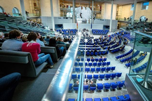 News Bilder des Tages Deutscher Bundestag, 198. Plenarsitzung Symbolbild Plenarsaal bei der 198. Sitzung des Deutschen Bundestag in Berlin Berlin Berlin Deutschland