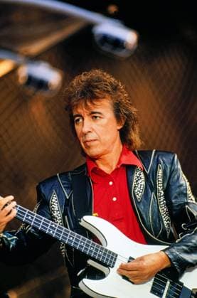 The Rolling Stones, Konzert der berühmten britischen Rockband in Deutschland, 1990, Bild: Bill Wyman, Rolling Stones Bassist on stage Copyright: HartwigxValdmanis Nur redaktionelle Nutzung. Editorial usage only. VAL_7205004296