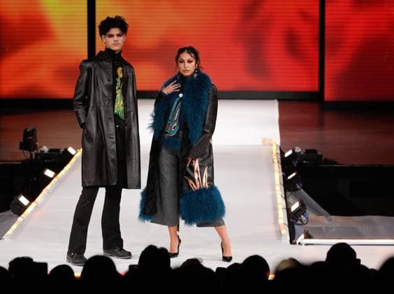 (241121) -- VANCOUVER, Nov. 21, 2024 -- Models present creations during the runway show at Vancouver Indigenous Fashion Week 2024 in Vancouver, British Columbia, Canada, Nov. 20, 2024. (Photo by Xinhua) CANADA-VANCOUVER-INDIGENOUS FASHION WEEK LiangxSen