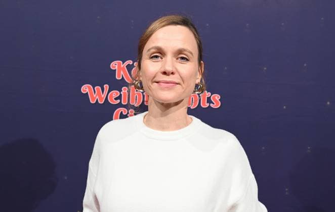 Schauspielerin Nadja Becker kommt zur Premiere des 9. Kölner WeihnachtsCircus der bis zum 05.01.2025 in Köln gastiert.
