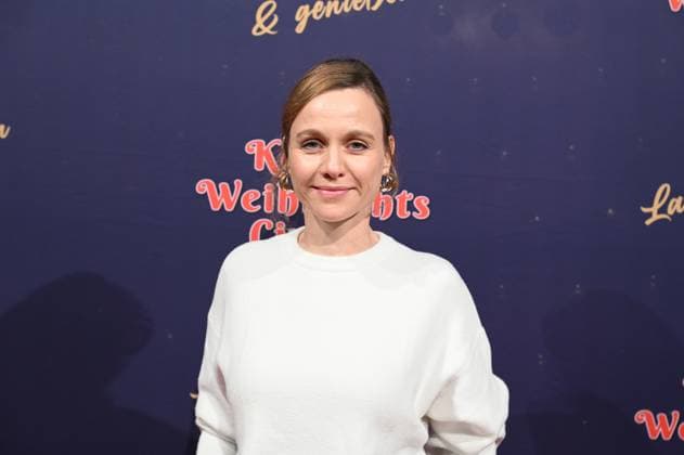 Schauspielerin Nadja Becker kommt zur Premiere des 9. Kölner WeihnachtsCircus der bis zum 05.01.2025 in Köln gastiert.