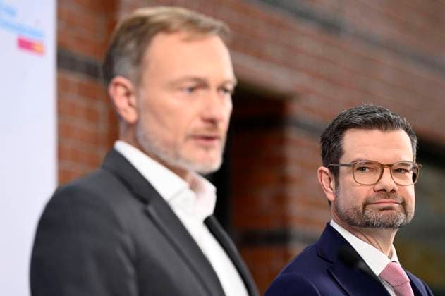 Bilder des Jahres 2024, News 12 Dezember News Themen der Woche KW49 News Bilder des Tages Christian Lindner und Marco Buschmann bei der Presseskonferenz der FDP zur Vorstellung des neuen Generalsekretärs Marco Buschmann im Hans-Dietrich-Genscher-Haus. Berlin, 02.12.2024
